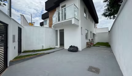 Casa com 3 quartos à venda no Planalto, Belo Horizonte  por R$ 732.000