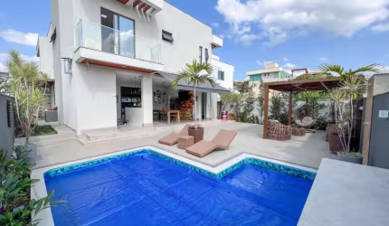 Casa em condomínio fechado com 4 quartos à venda na Vista Alegre, Vespasiano  por R$ 2.390.000