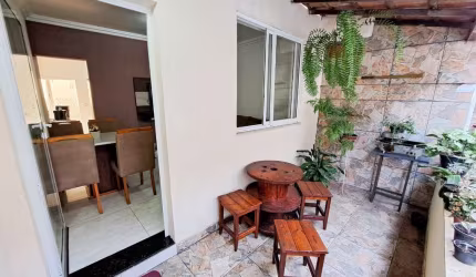 Casa em condomínio fechado com 2 quartos à venda em São João Batista, Belo Horizonte  por R$ 300.000