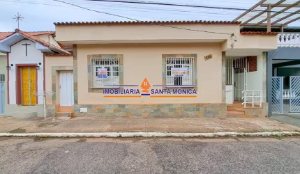 Casa com 4 quartos à venda no Centro, Caeté  por R$ 600.000