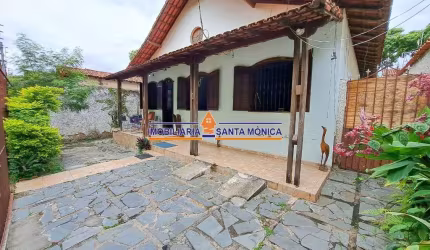 Casa com 4 quartos à venda na Santa Mônica, Belo Horizonte  por R$ 900.000