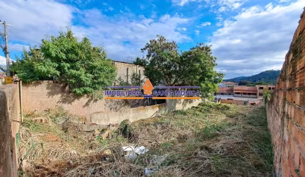 Terreno à venda no Felixlândia (Justinópolis), Ribeirão das Neves  por R$ 250.000