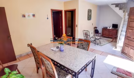Casa com 4 quartos à venda na Santa Mônica, Belo Horizonte  por R$ 850.000