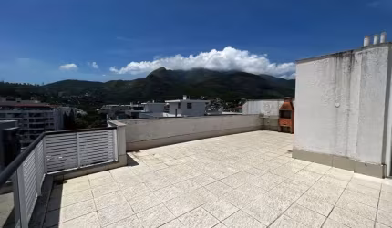 Cobertura para Venda no Grand Village, 3 quartos com 155m, 2 vagas. Lazer.