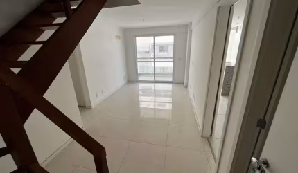 Cobertura Grand Village Freguesia - Rua Ituverava. 2 quartos com ampla área.