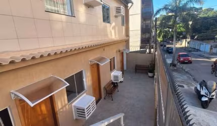 Kitnet/Conjudado. Todo reformado. Ambiente familiar e ótima localização.