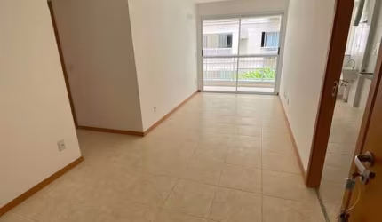Via Alto Mapendi, 2 quartos a venda com 61m, varanda e vaga na Taquara. Lazer.