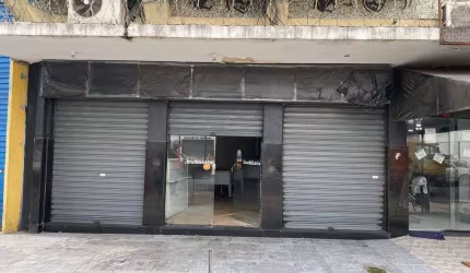 Loja comercial no melhor ponto de Bonsucesso. Ampla e banheiro privativo.