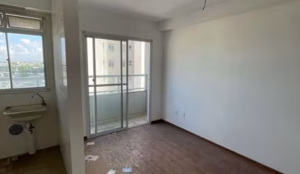Central Park, 2 quartos a venda, com vaga e lazer complerto. Andar alto.