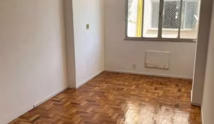 Apartamento a venda no Grajaú, 2 quartos com sala. 69m, Cozinha.