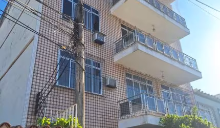 Excelente apartamento com 78m, Ampla sala, 3 quartos sendo 1 dependência. 1 vaga