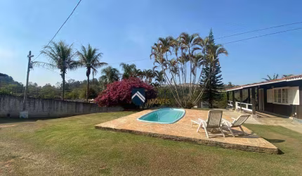Chácara com 3 dormitórios à venda, 2500 m² por R$ 1.280.000,00 - Estância das Flores - Vinhedo/SP