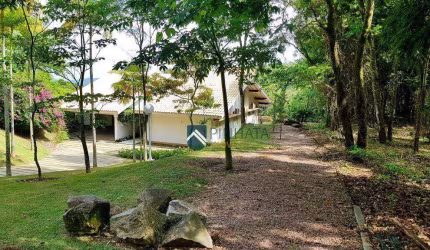 Casa com 3 dormitórios à venda, 400 m² por R$ 3.000.000,00 - Condomínio Vale Da Santa Fé - Vinhedo/SP