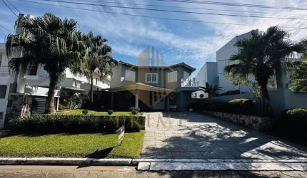 Casa em Condomínio para Temporada em Guarujá, Jardim Acapulco, 4 dormitórios, 2 suítes, 6 banheiros, 2 vagas