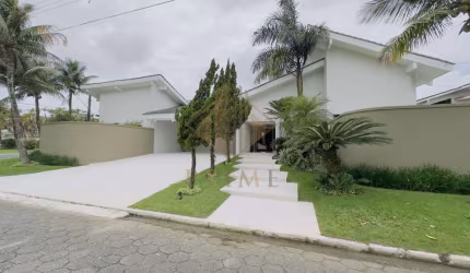 Casa em Condomínio para Locação em Guarujá, Jardim Acapulco, 4 dormitórios, 4 suítes, 6 banheiros, 4 vagas