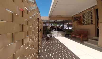Casa 3 quartos em Santa Luzia próximo a igreja Matriz bairro Indulipê com 3 vagas de garagem!
