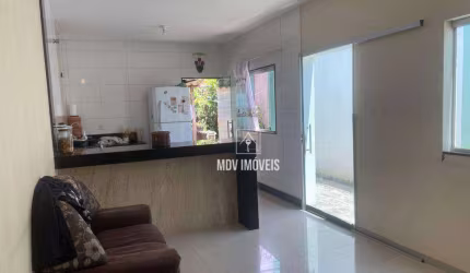 Casa independente com 2 quartos (1 suíte) à venda, 70 m² por R$ 490.000 - Liberdade - Santa Luzia/MG