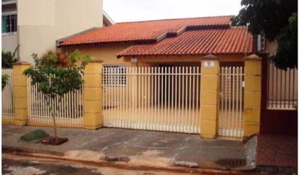 Casa Terréa: Conforto, Espaço e Localização Privilegiada em Ibiporã.
