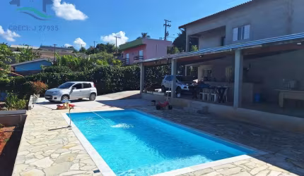 Chácara com 4 dorms, Jardim Estância Brasil, Atibaia - R$ 954 mil, Cod: 3913