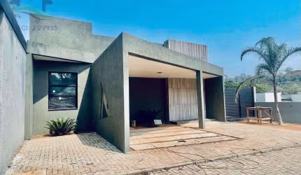 Casa de Condomínio com 3 dorms, Jardim Estância Brasil, Atibaia - R$ 769 mil, Cod: 4193
