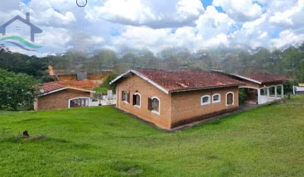 Chácara com 4 dorms, Jardim Estância Brasil, Atibaia - R$ 750 mil, Cod: 4942