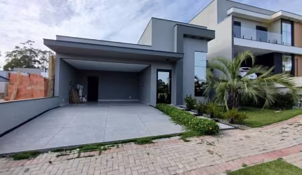 Casa a venda em condomínio de Indaiatuba