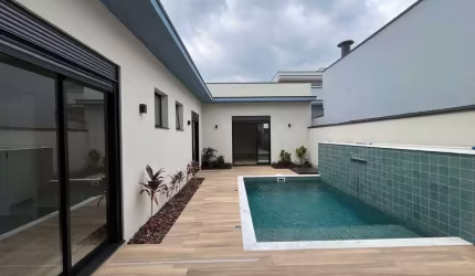 Casa com piscina a venda no Condomínio Piemonte em Indaiatuba