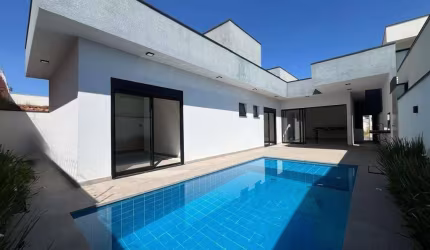 Casa a venda com piscina no Condomínio Gran Reserve em Indaiatuba