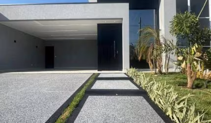 Casa Nova no Condomínio Residencial Viena com 3 suítes e quintal