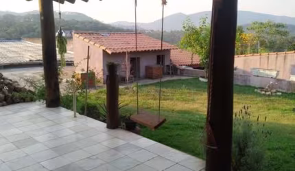 Chácara para Venda em Santana de Parnaíba, Residencial Santa Helena - Gleba I, 3 dormitórios, 2 suítes, 3 banheiros, 8 vagas