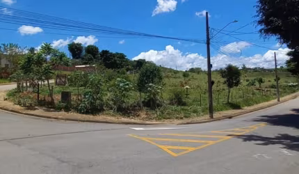 Terrenos a venda na Pousada do Vale