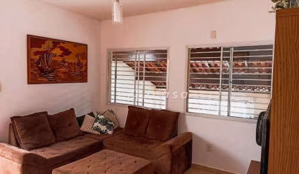 Casa com 3 dormitórios à venda, 110 m² por R$ 350.000,00 - Vila Antônio Augusto Luiz - Caçapava/SP