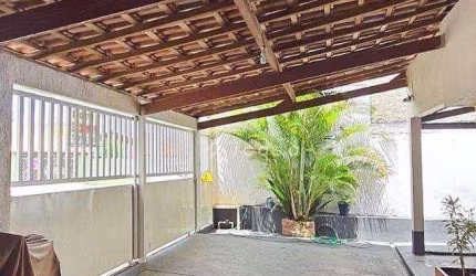 Casa com 3 dormitórios à venda, 120 m² por R$ 400.000,00 - Jardim Bela Vista - Taubaté/SP
