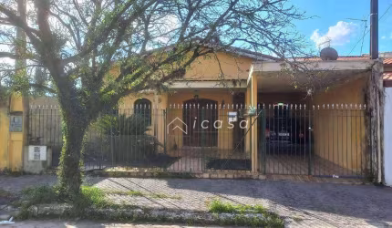 Casa com 3 dormitórios à venda, 193 m² por R$ 640.000,00 - Vila São João - Caçapava/SP