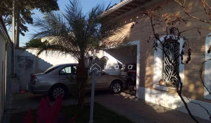 Casa térrea no Jardim Amalia com 201 m² de área construída, 03 dormitórios , 03 vagas