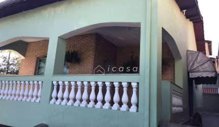 Casa com 3 dormitórios à venda, 120 m² por R$ 425.000,00 - Vila Santa Izabel - Caçapava/SP