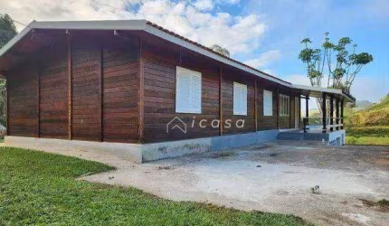 Chácara com 4 dormitórios à venda, 130 m² por R$ 1.934.500,00 - Bairro do Sertãozinho - São José dos Campos/SP