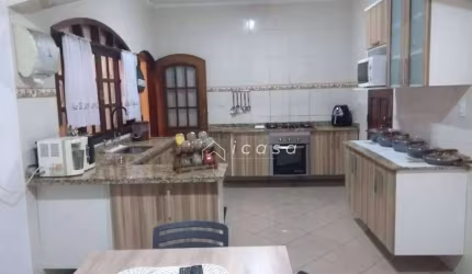 Sobrado com 3 dormitórios à venda, 220 m² por R$ 440.000,00 - Borda da Mata - Caçapava/SP