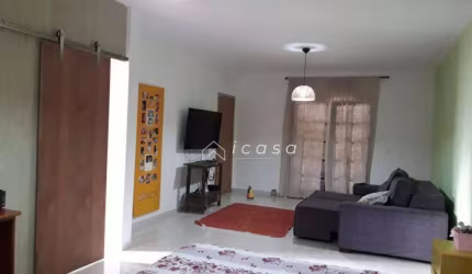 Sobrado com 3 dormitórios à venda, 189 m² por R$ 550.000,00 - Village das Flores - Caçapava/SP