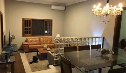 Casa com 3 dormitórios à venda, 220 m² por R$ 550.000,00 - Vila Menino Jesus - Caçapava/SP