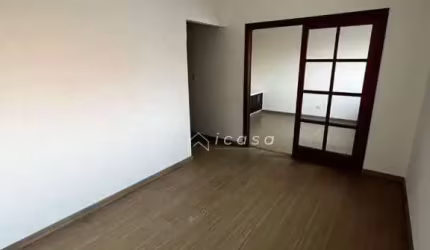 Sobrado com 3 dormitórios à venda, 190 m² por R$ 855.000,00 - Vila São Geraldo - Taubaté/SP