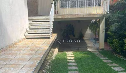 Casa com 3 dormitórios à venda, 345 m² por R$ 800.000,00 - Centro - Caçapava/SP
