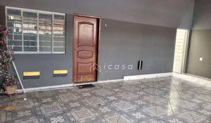 Casa com 2 dormitórios, 124 m² - venda por R$ 650.000,00 ou aluguel por R$ 4.043,78/mês - Centro - Caçapava/SP