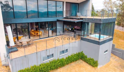 Sobrado com 3 dormitórios à venda, 405 m² por R$ 2.226.000,00 - Tapanhão - Jambeiro/SP