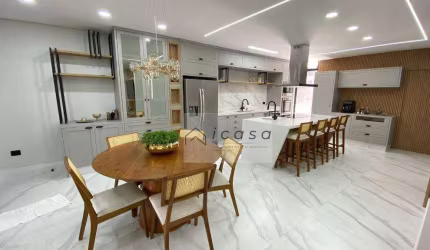 Sobrado com 3 dormitórios à venda, 210 m² por R$ 1.450.000,00 - Jardim Oriente - São José dos Campos/SP