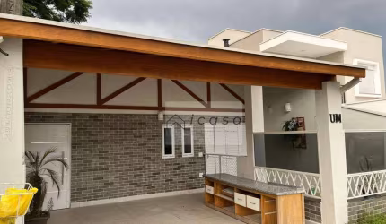 Casa com 3 dormitórios à venda, 155 m² por R$ 650.000,00 - Jardim Uirá - São José dos Campos/SP