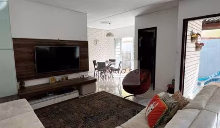 Casa com 3 dormitórios à venda, 250 m² por R$ 885.000,00 - Bosque dos Eucaliptos - São José dos Campos/SP
