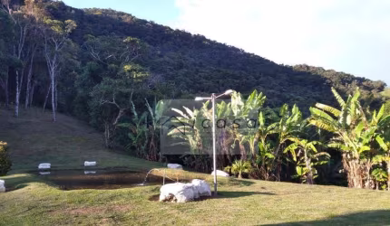 Sítio com 1 dormitório à venda, 605000 m² por R$ 1.300.000,00 - Serra dos Goularts - Paraisópolis/MG