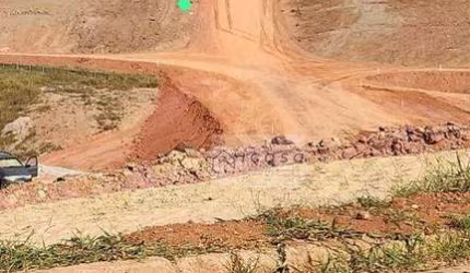 Terreno à venda, 200 m² por R$ 150.959,90 - Campos de São José - São José dos Campos/SP