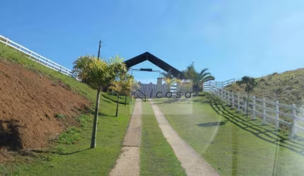 Fazenda com 6 dormitórios à venda, 458 m² por R$ 4.000.000,00 - Sobrado - São José dos Campos/SP